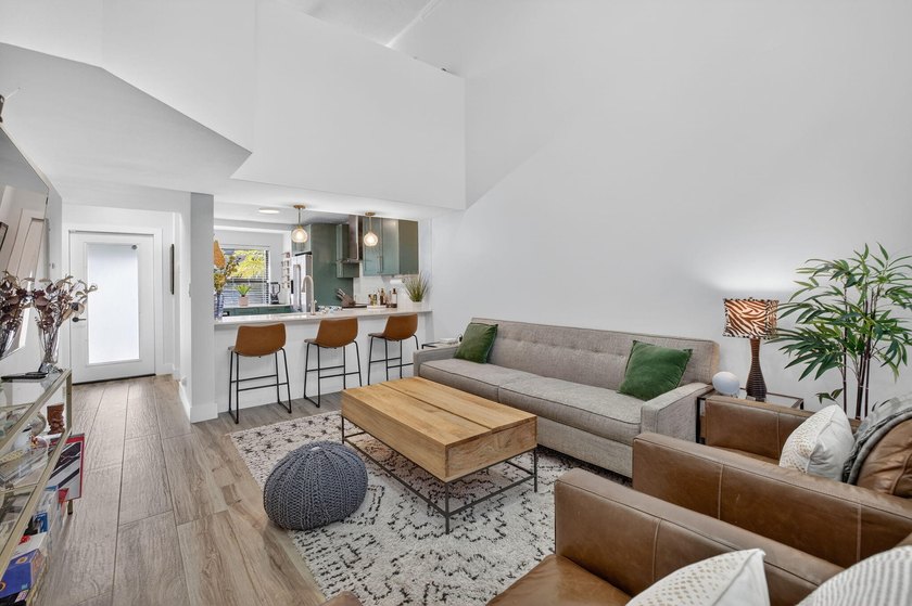 RARELY AVAILABLE and beautifully updated, 3- bed, 2- bath - photo 9
