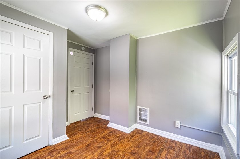 Another Rockin Rochester property; Welcome to 256 Avenue D! This - photo 25