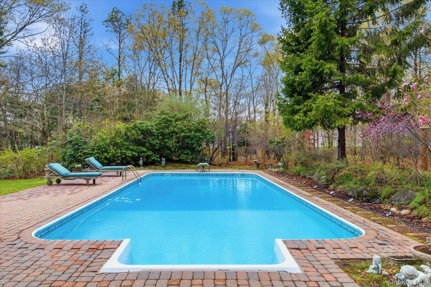 Feel the warmth of this home the moment you walk through the - photo 29