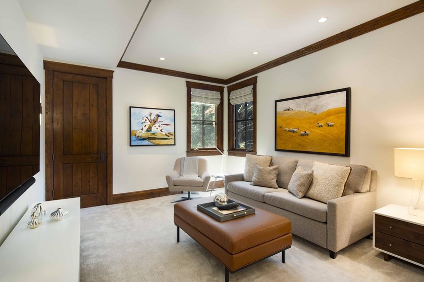 Location, Location, Location. ''Knob Hill Masterpiece'' High on - photo 29