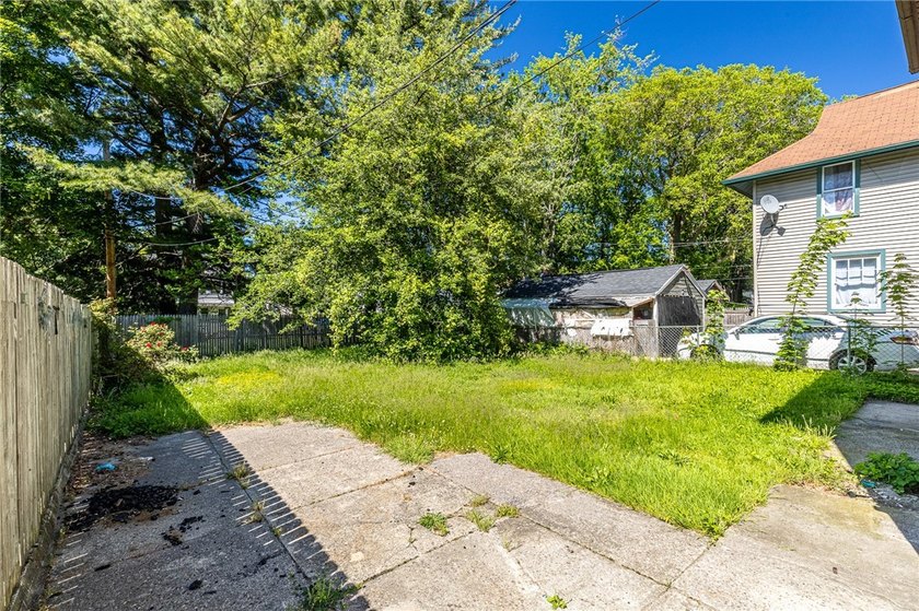 Another Rockin Rochester property; Welcome to 256 Avenue D! This - photo 41