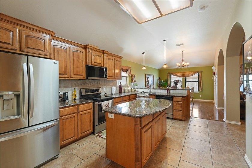 Welcome to this beautifully maintained home located in the - photo 11