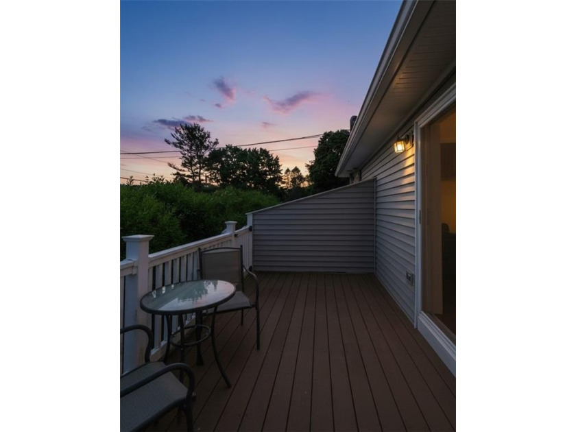 Beautiful condo in Tiverton, close to Fall River shopping &amp; - photo 22