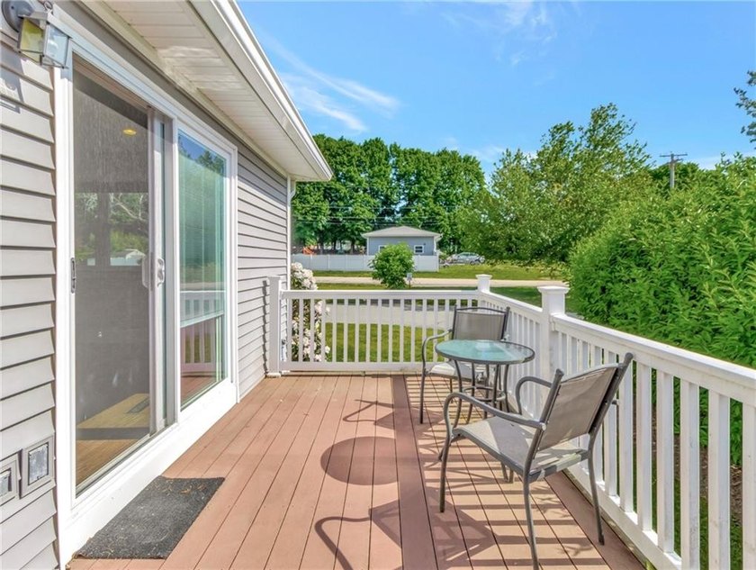 Beautiful condo in Tiverton, close to Fall River shopping &amp; - photo 23