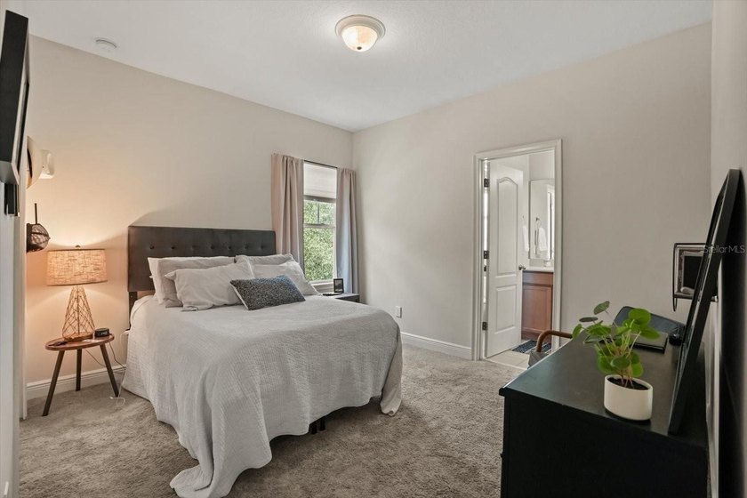 Under contract-accepting backup offers. Welcome to one of Winter - photo 27