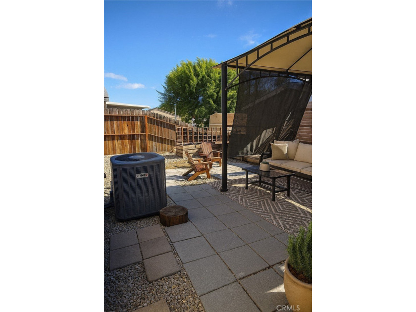 Charming 3-Bedroom, 2-Bath Mobile Home - Affordable Comfort &amp; - photo 3