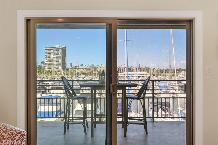 Experience truly exceptional coastal living in this gorgeous - photo 2