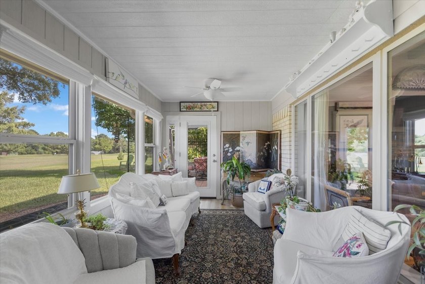 Welcome to one of the best golf course views in Hideaway tucked - photo 20