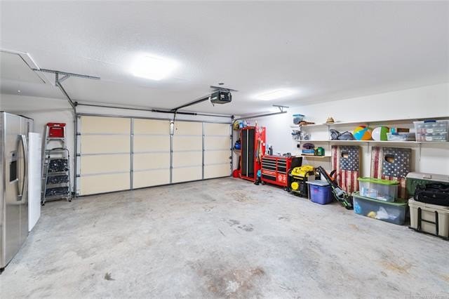 Priced well below appraisal! Take advantage of this immaculate - photo 32