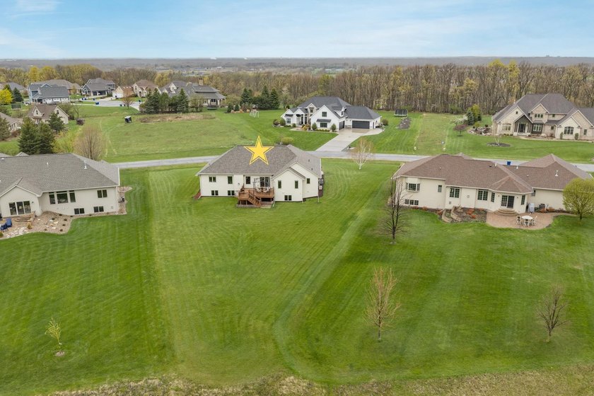 Beautiful ranch home set in a gorgeous country setting with a - photo 56