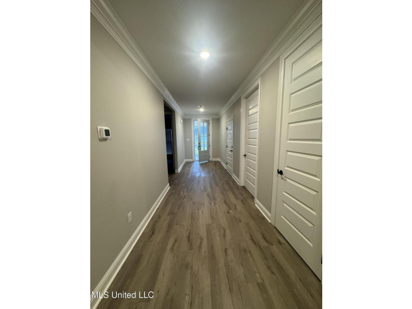 Like-new and fully move-in ready. Located on a large corner lot - photo 8