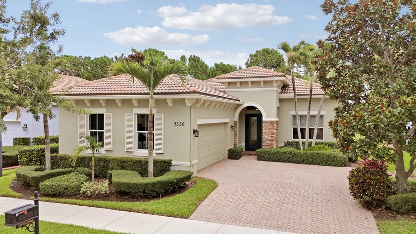 PRIVACY &amp; GOLF VIEWS! This 3BR/2.5BA/2CG 'Alessa' floor plan is - photo 2