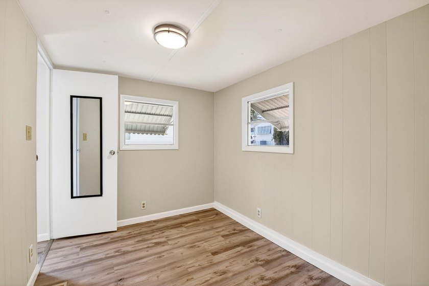Great location, steps to the ocean...clean and cozy with new - photo 11