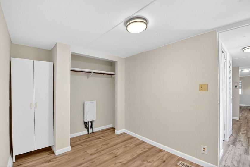 Great location, steps to the ocean...clean and cozy with new - photo 12