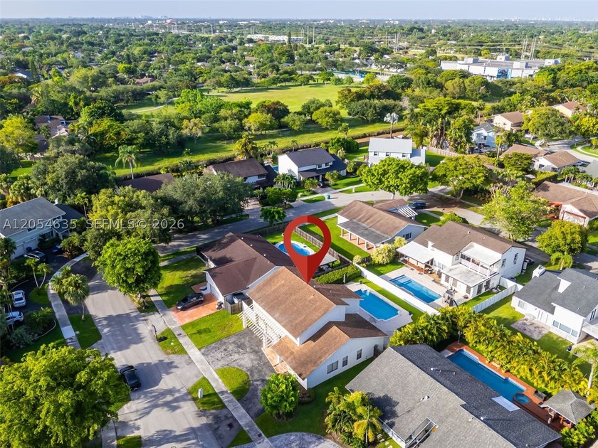 NO HOA !! Welcome to this beautifully maintained 4-bedroom, 2 - photo 33