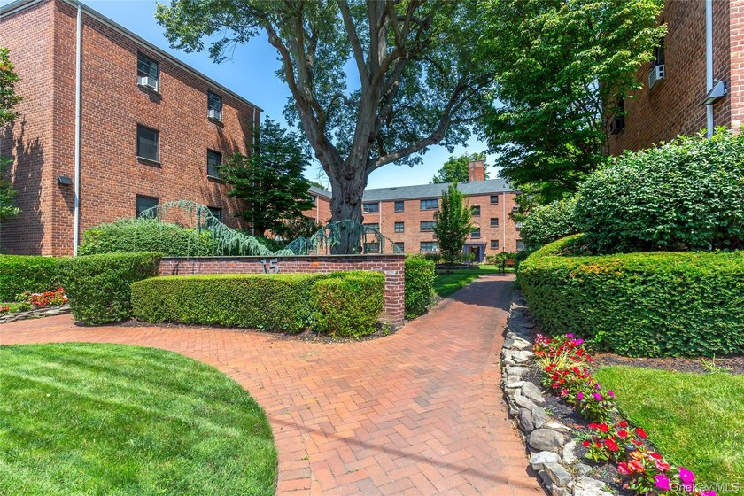 Spacious, Impeccably Maintained 2-Bedroom, 1-Bath Co-Op Unit In - photo 19