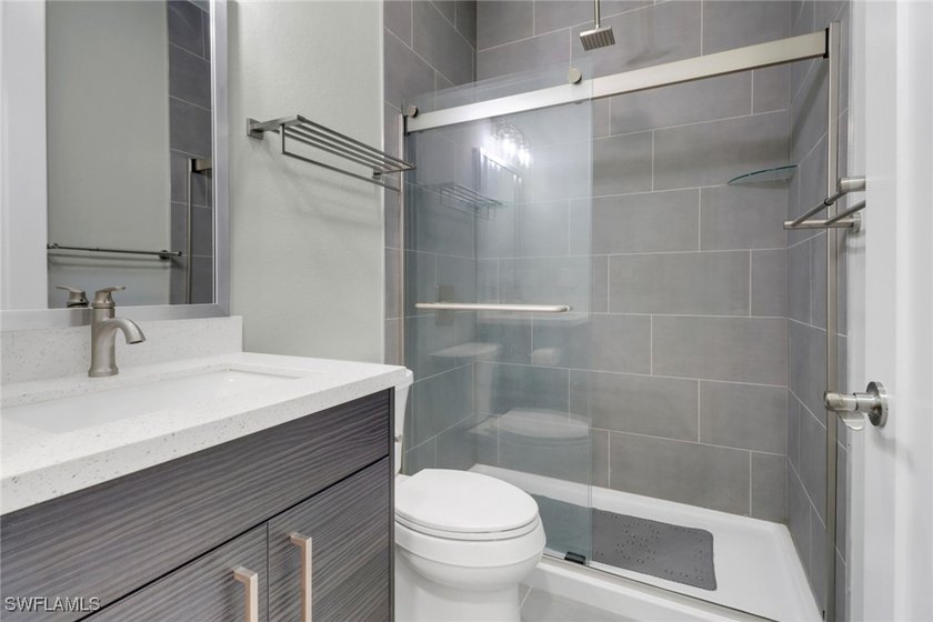 Motivated seller! This stunning single-family home is a must see - photo 22