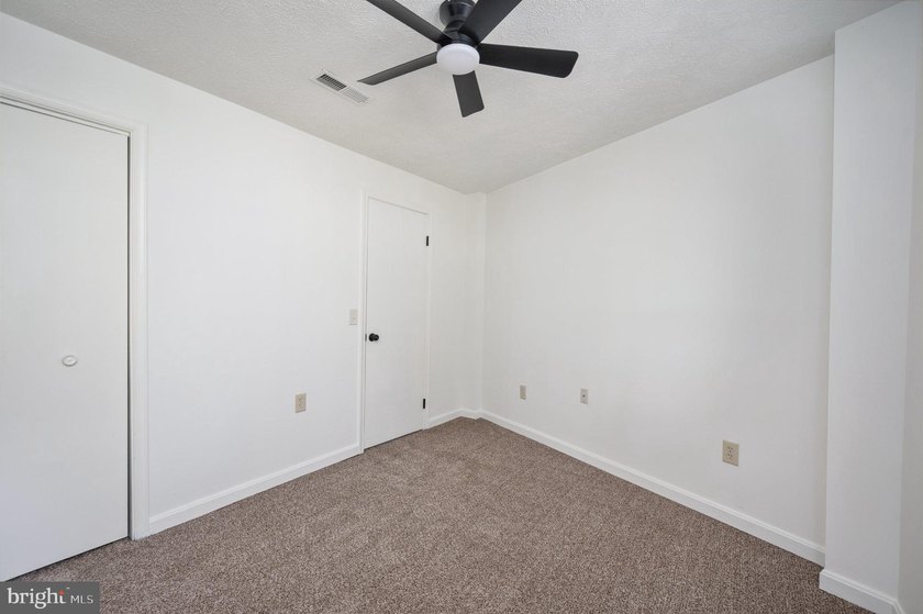 Welcome to your lakefront dream home in the highly sought-after - photo 49