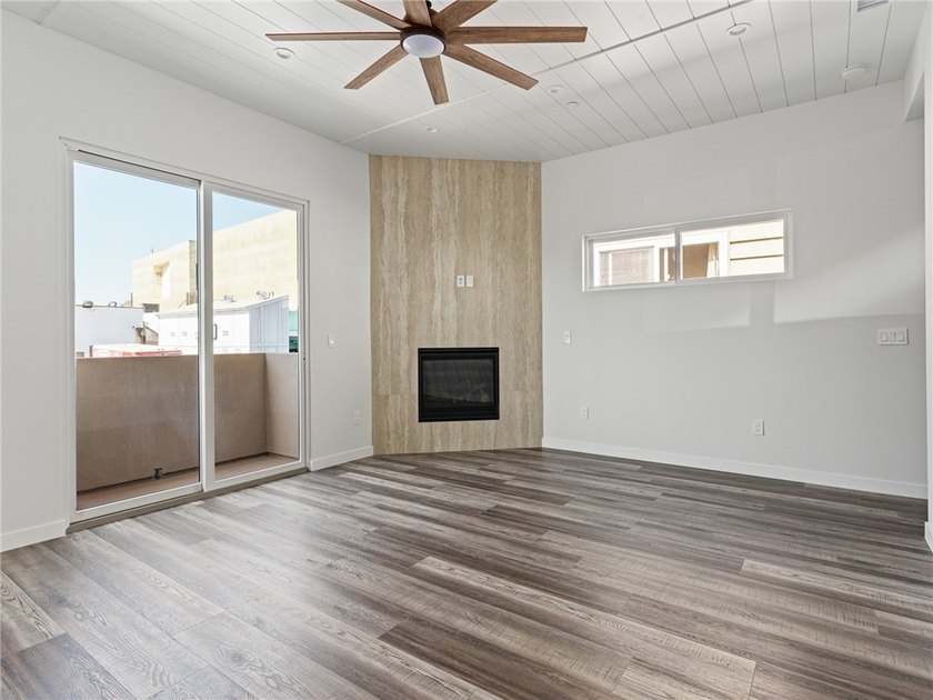 Stunning new-build house in a fantastic El Segundo location! - photo 15