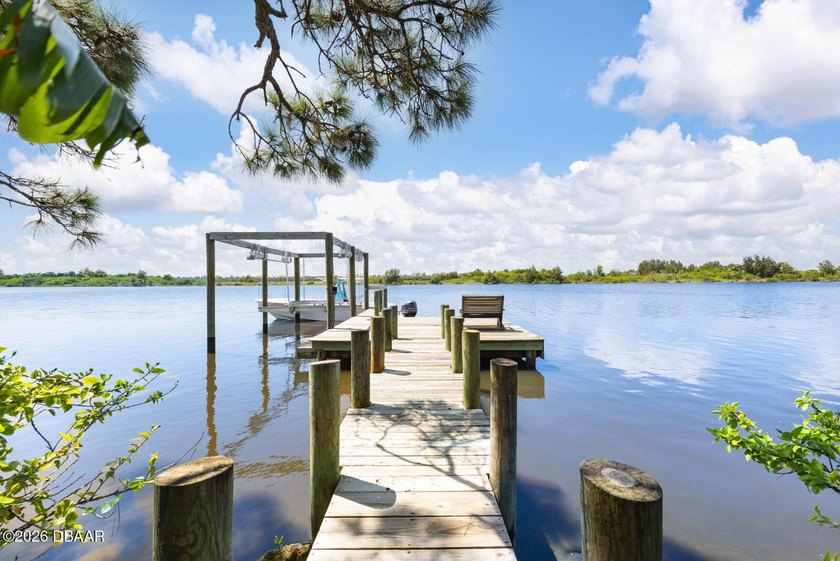 SPECTACULAR RIVERFRONT PRIVATE RESORT LIVING Welcome to an - photo 21