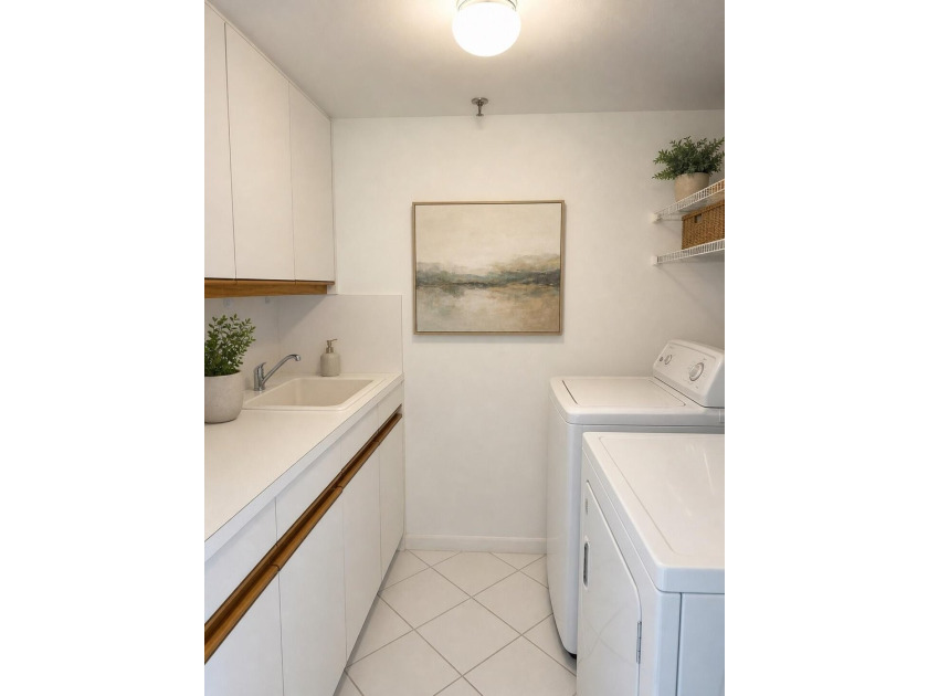 Spacious, beautifully maintained 2nd floor condo in Boca Pointe - photo 10