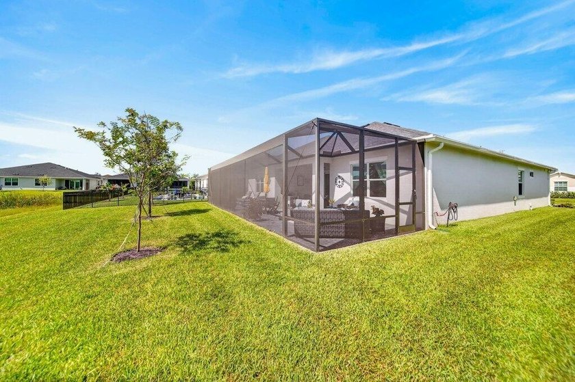Discover the lakefront lifestyle you've been dreaming of in - photo 15