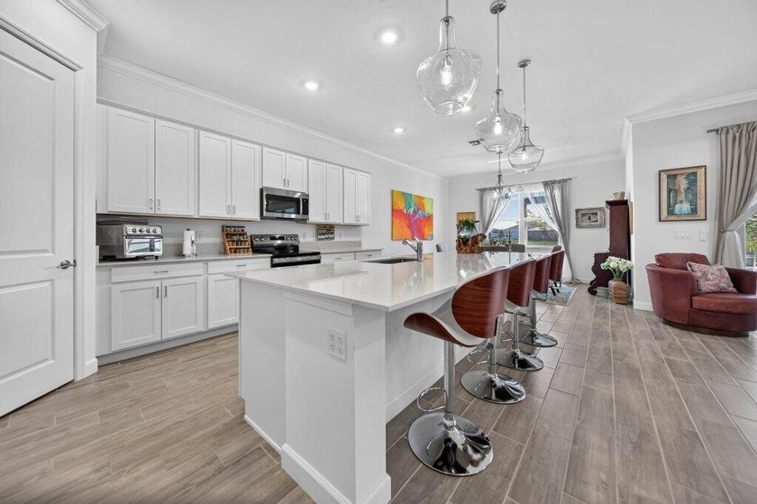 Discover the lakefront lifestyle you've been dreaming of in - photo 19