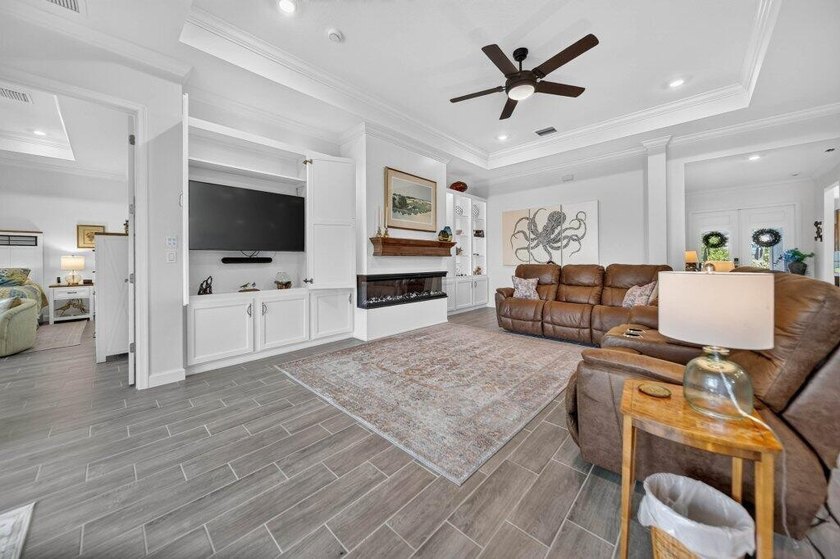 Discover the lakefront lifestyle you've been dreaming of in - photo 23