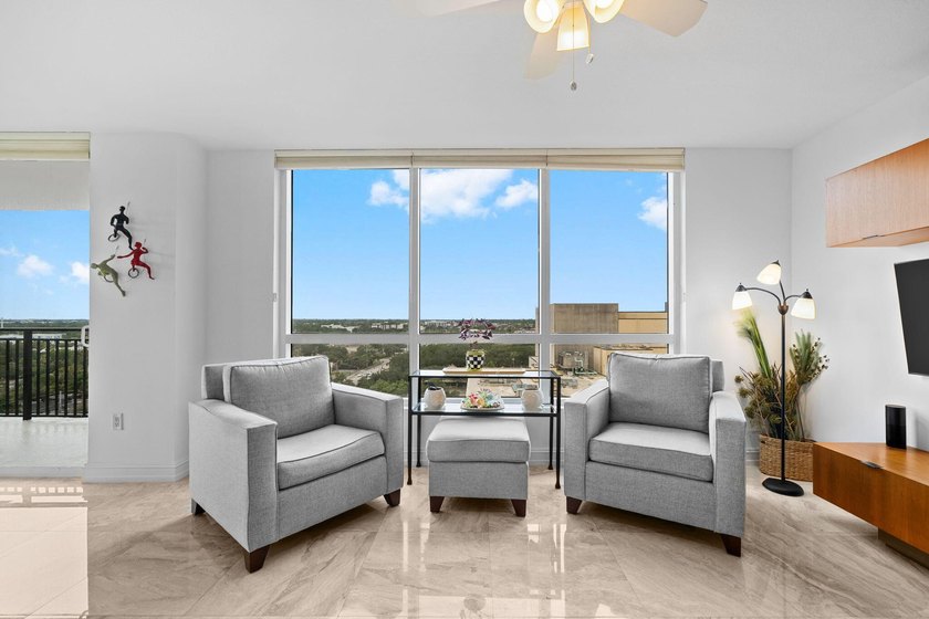 Bright 10th-floor NW corner residence at The Symphony with 2 - photo 7