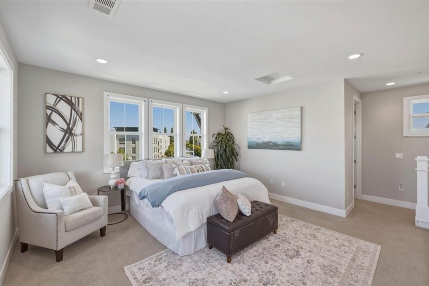 Experience elevated contemporary living in this stunning Victory - photo 40
