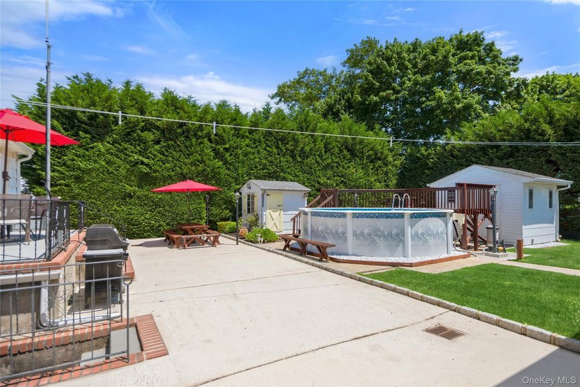 WELCOME TO YOUR NEXT HOME! SOLID BUILT 1957 HARDWOOD FLOORS - photo 37