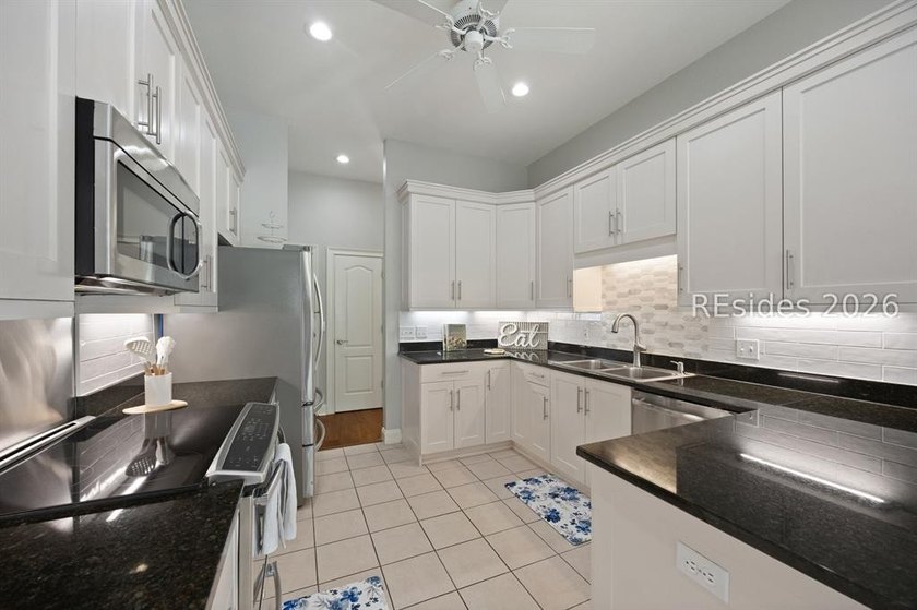 Welcome to 28 Fairway Drive in Rose Hill Plantation, a - photo 16