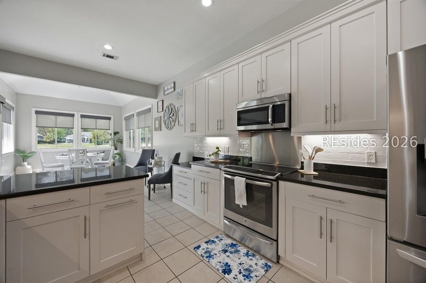 Welcome to 28 Fairway Drive in Rose Hill Plantation, a - photo 21
