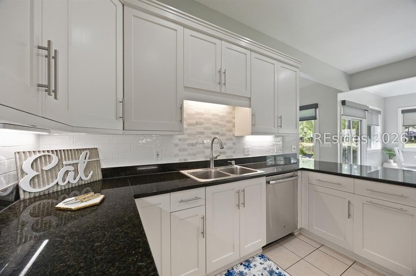 Welcome to 28 Fairway Drive in Rose Hill Plantation, a - photo 22