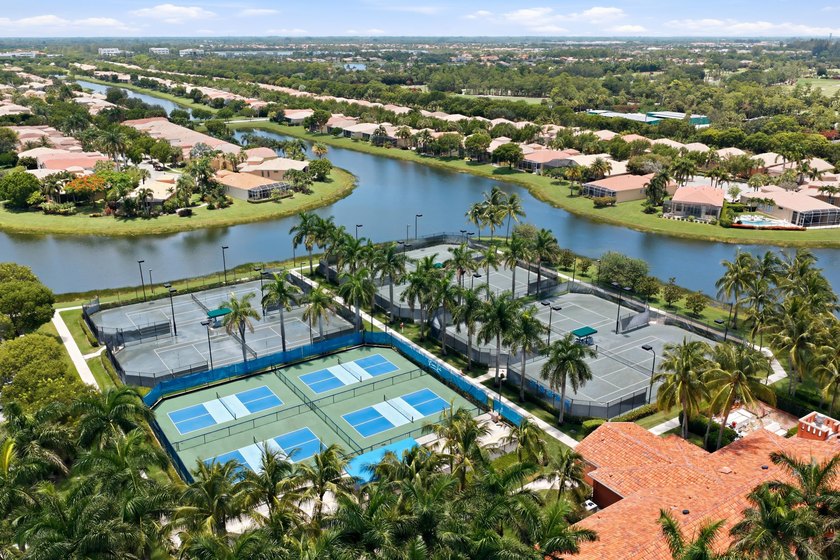 Nestled in the highly sought-after 55+ community of Buena Vida - photo 39