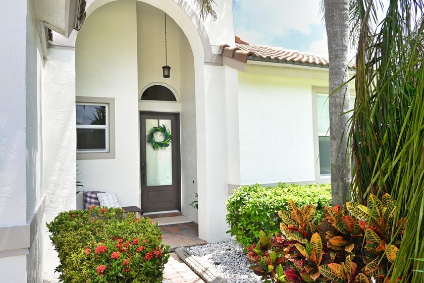 Welcome to this beautifully updated single-story home in the - photo 4