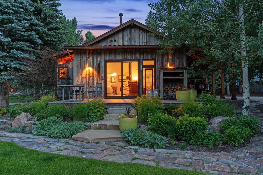 This exceptional 1.3-acre estate combines timeless architecture - photo 47