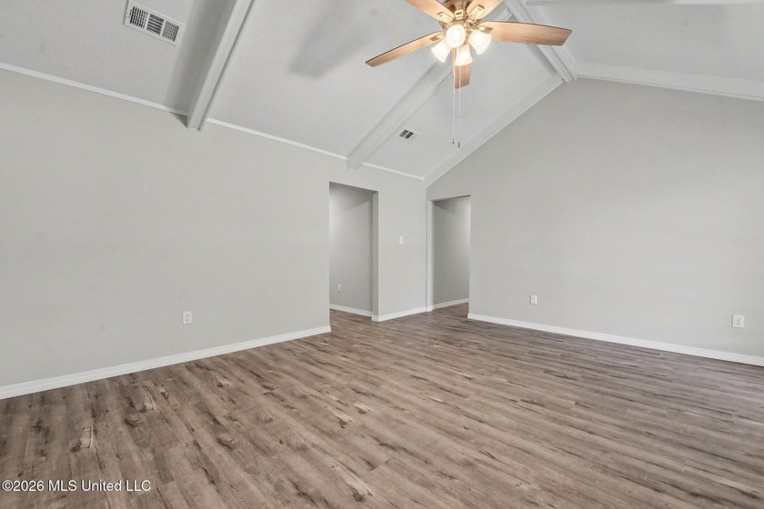 Beautifully updated 3-bedroom, 2-bath home tucked away on a - photo 5