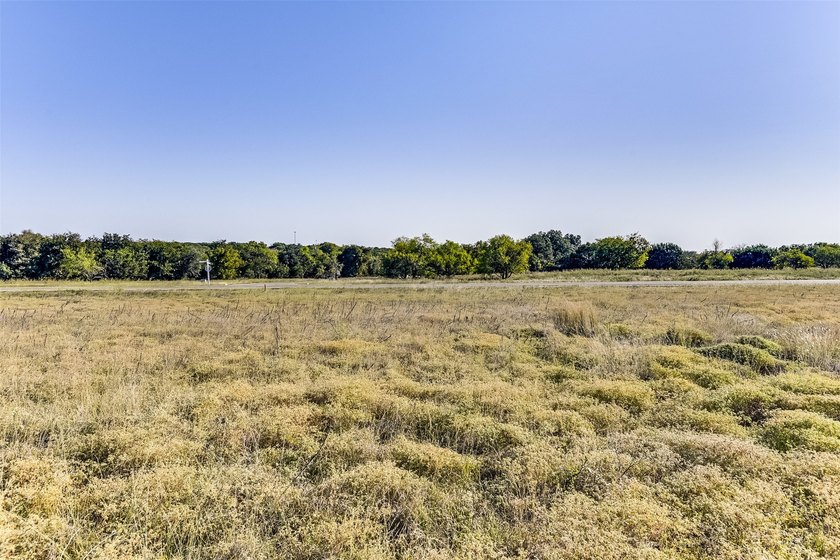 Nestled within the serene and exclusive White Bluff Resort, this - photo 15