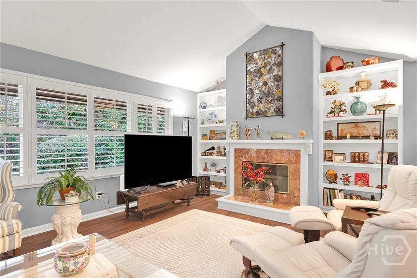 Professionally and tastefully renovated, this light-filled &amp; - photo 10