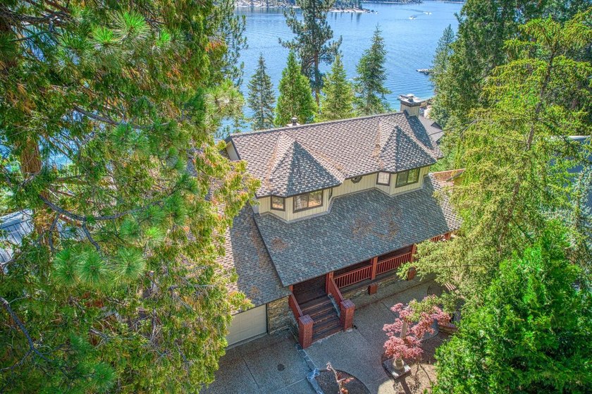 Lake view and boat slip! Don't miss out on this amazing rare - photo 8