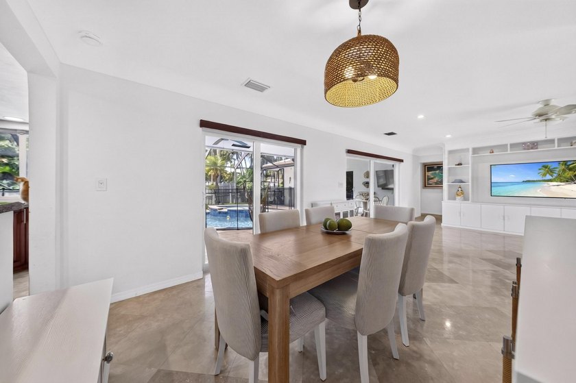 Beautifully updated home in fabulous community shows like a - photo 13