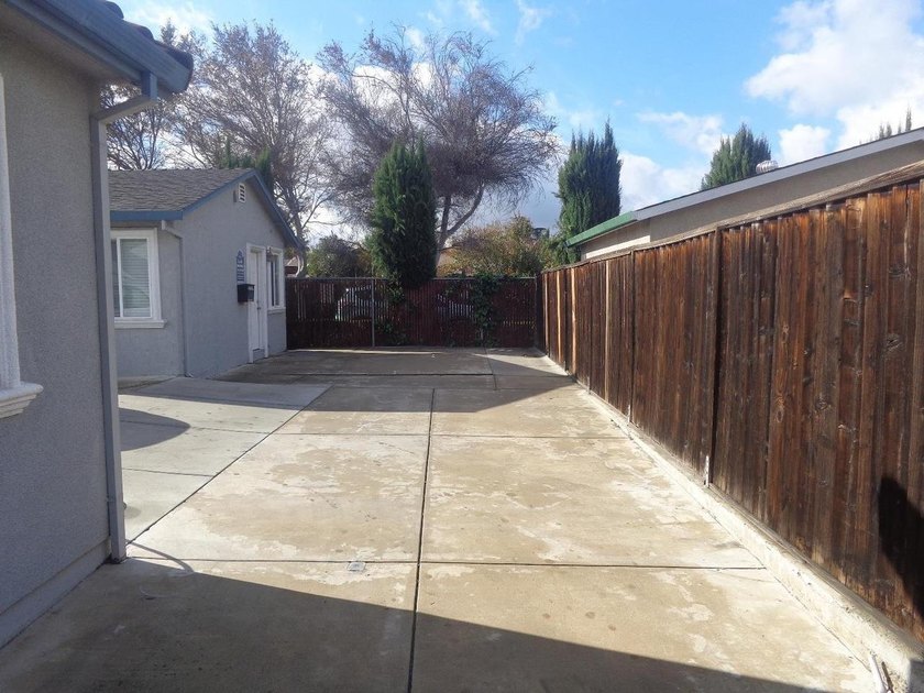 Discover a rare opportunity in the heart of San Jose. Seller is - photo 25