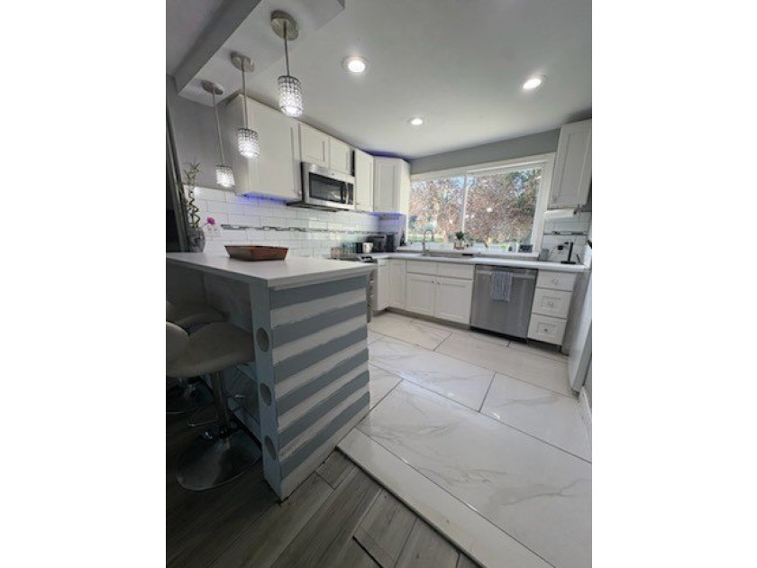 Welcome to 349 E 8th St in Frostproof, FL - an updated 2-bedroom - photo 4
