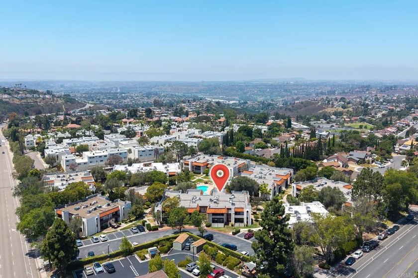 BEAUTIFULLY REMODELED 1 BEDROOM, 1 BATH UPSTAIRS UNIT WITH A - photo 23