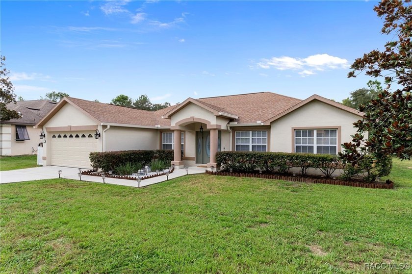 Motivated Sellers! 4 bedroom, 3 bath home with 2 car garage in - photo 3