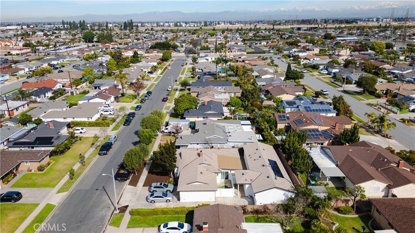 Incredible opportunity to own 2 Homes on One Lot in the heart of - photo 5