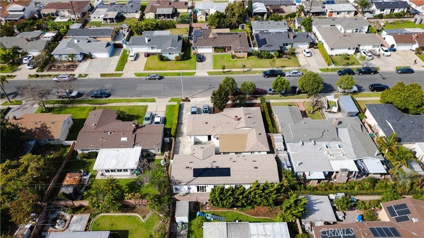Incredible opportunity to own 2 Homes on One Lot in the heart of - photo 6