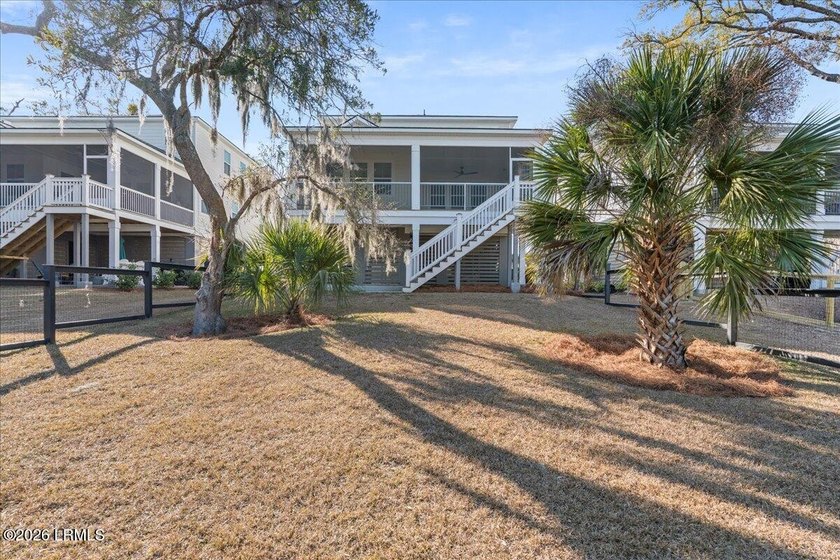 Luxury marsh front living, newer construction, deep water - photo 42