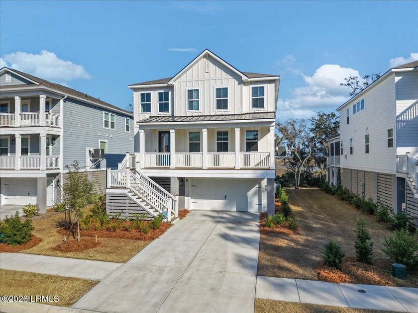 Luxury marsh front living, newer construction, deep water - photo 44